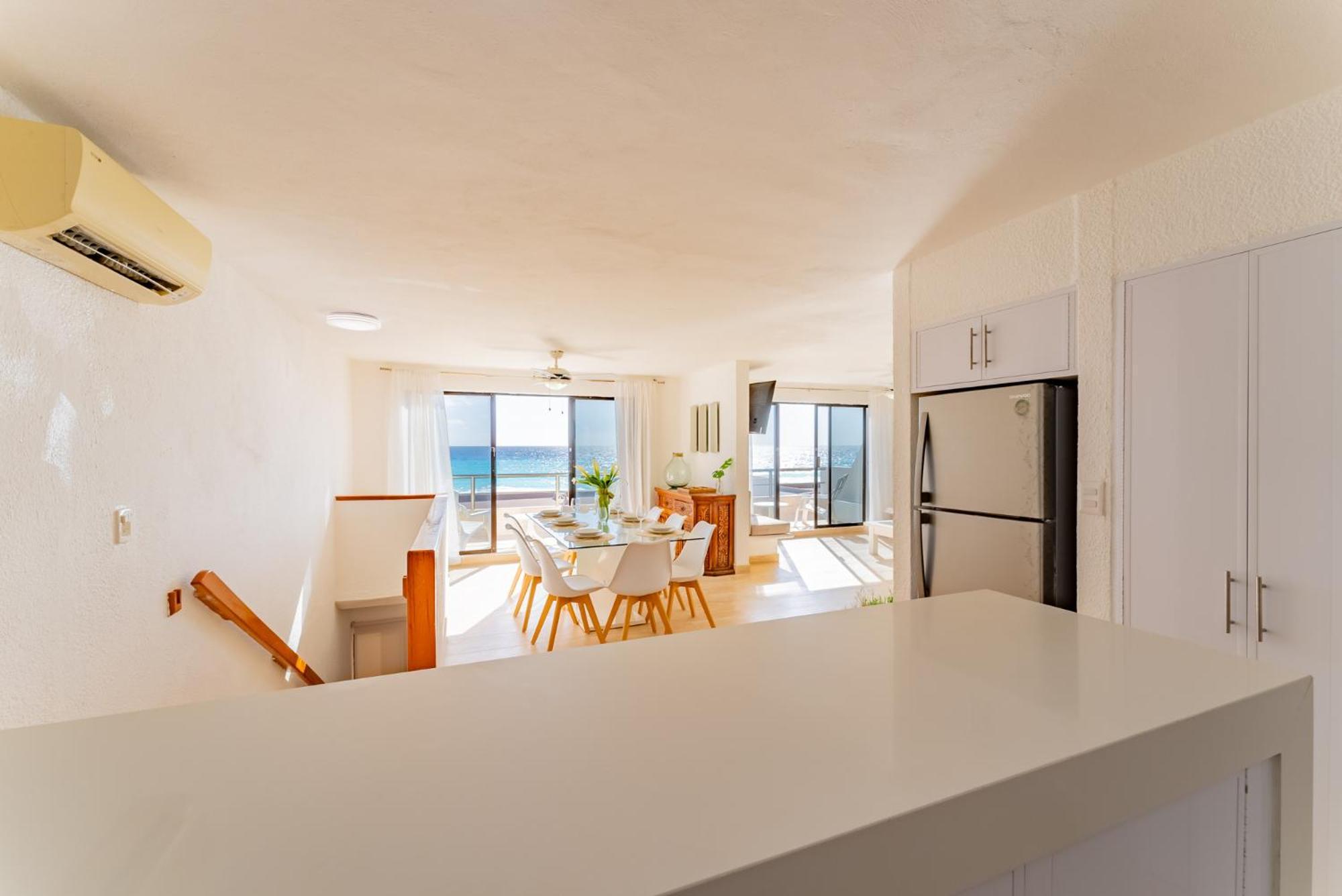 Beachfront 4br Zone Cancun